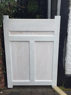 bespoke-gate-built-and-fitted-with-lock-2