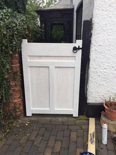 bespoke-gate-built-and-fitted-with-lock-3