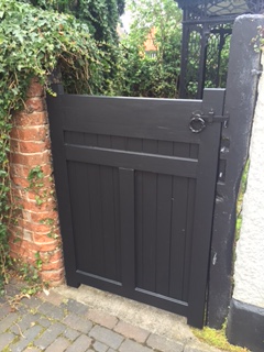 bespoke-gate-built-and-fitted-with-lock-5