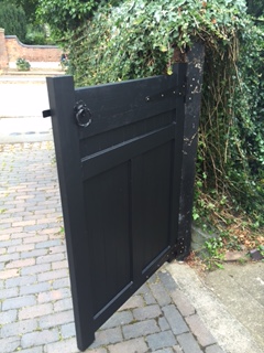 bespoke-gate-built-and-fitted-with-lock-6